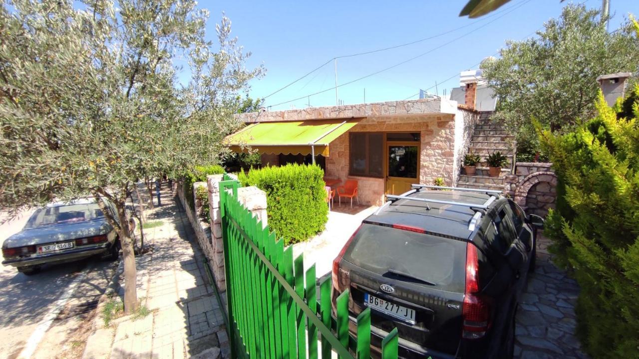 كساميل Altin Skrapari Guesthouse المظهر الخارجي الصورة