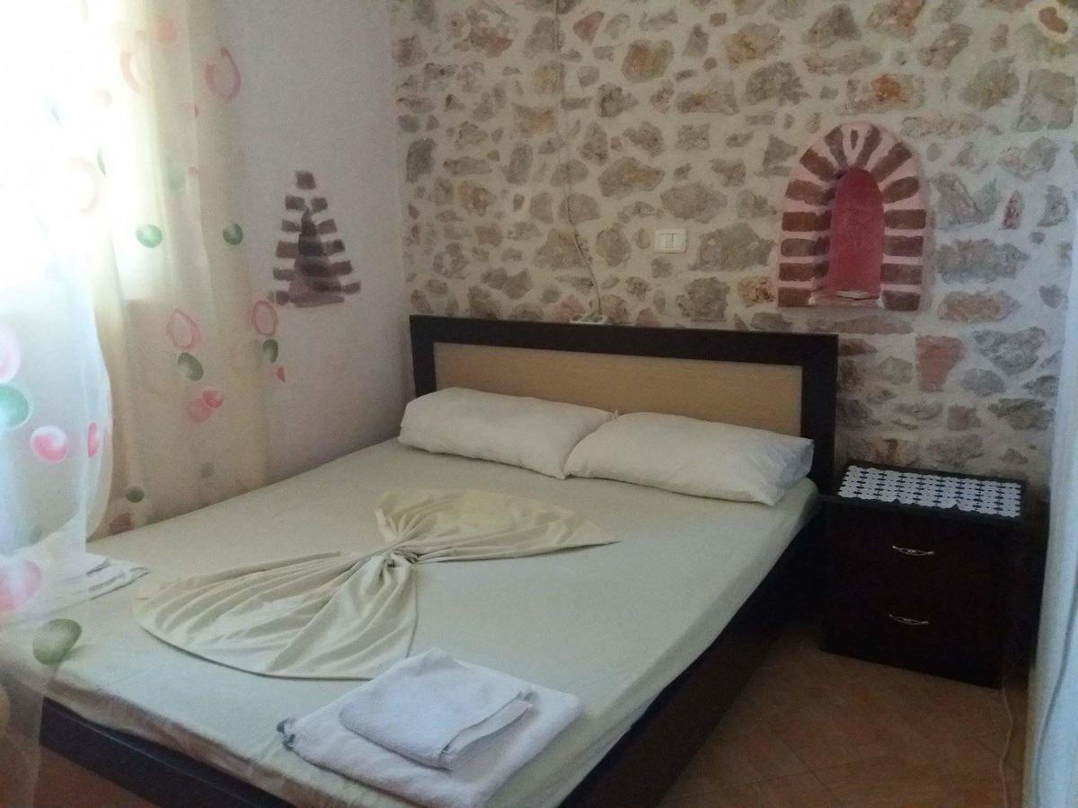 كساميل Altin Skrapari Guesthouse المظهر الخارجي الصورة